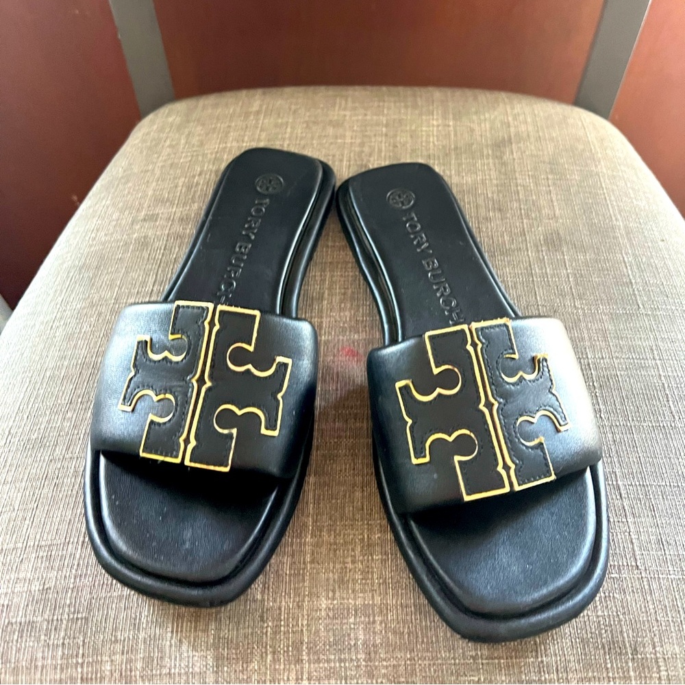 Tory Burch sandals - Picture 1 of 3